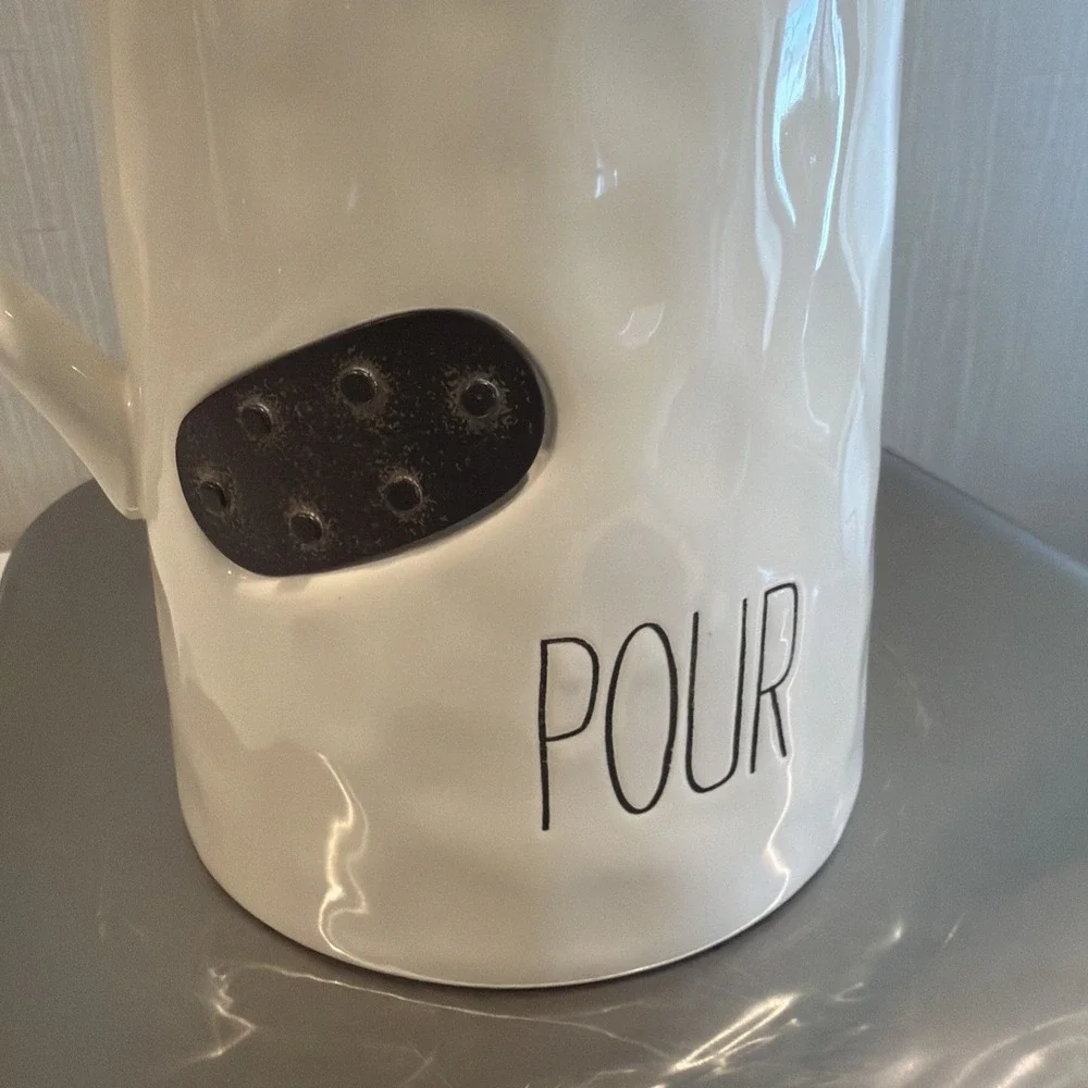 Mud‎ Pie Ceramic Pour Pitcher RARE HTF 2017 NWOT